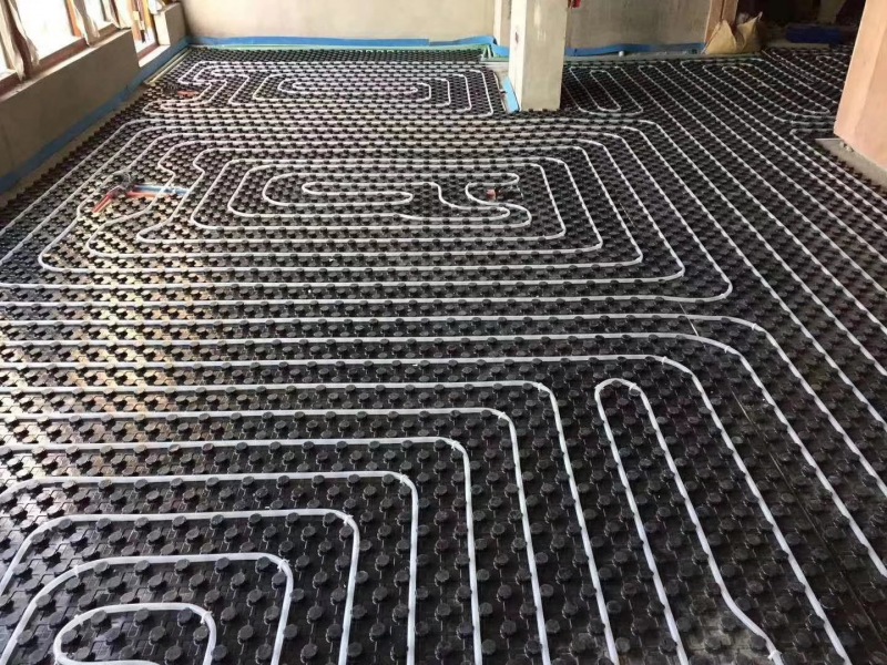 水地暖蘑菇頭